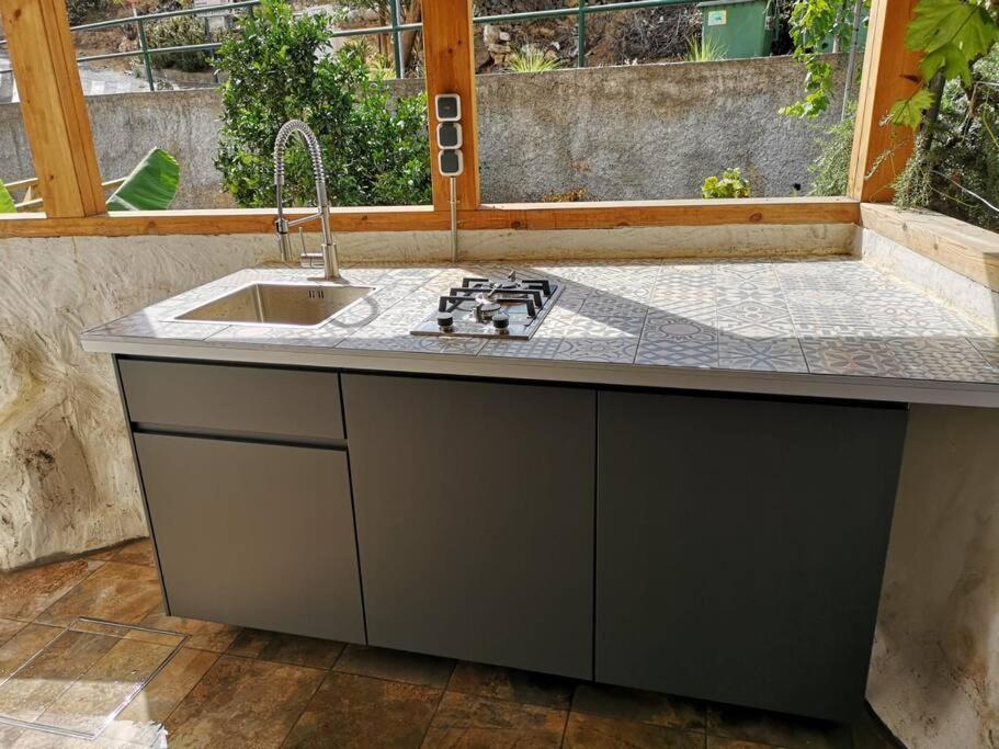 Souterrain Fuer Max 2 P., Bad, Aussenkueche, Garten Güimar Екстериор снимка
